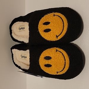 Floopi Smiley Fur Lined Clog Style Slipper size L 9-10
